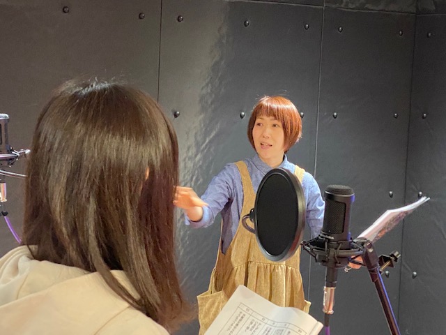 代々木アニメーション学院大阪校 なんば校 A Twitteren 今日は新校舎のなんば校で声優の小平有希さんの体験実習がありました とても分かりやすい実習で参加者も楽しんでいました 小平有希さん キラキラハッピー ひらけ ここたま らんにん イナズマ