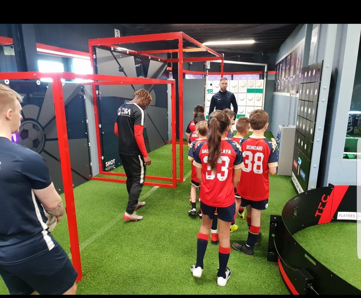 Thank you @Technical_FC for hosting our U10 boys for an intense technical training day.
"The World's first technical centre" technicalfc.com
 Extensive variety of training aids to benefit the modern game. Players had a great experience!
#TrainLikeAPro #TechnicalTraining