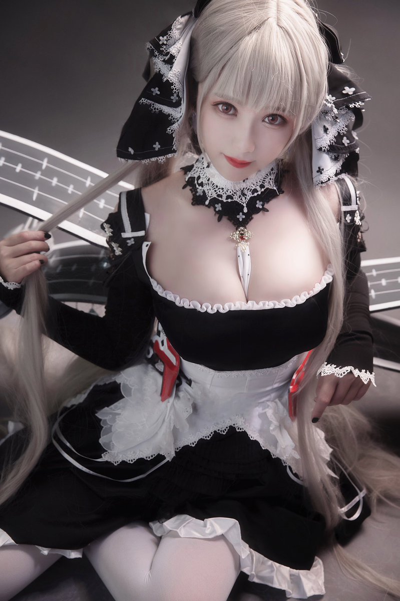 Real_Karirin's tweet photo. #アズールレーン  
#フォーミダブル
#AzurLane 
可畏💕
#cosplay https://t.co/MY5bj9gZBd
