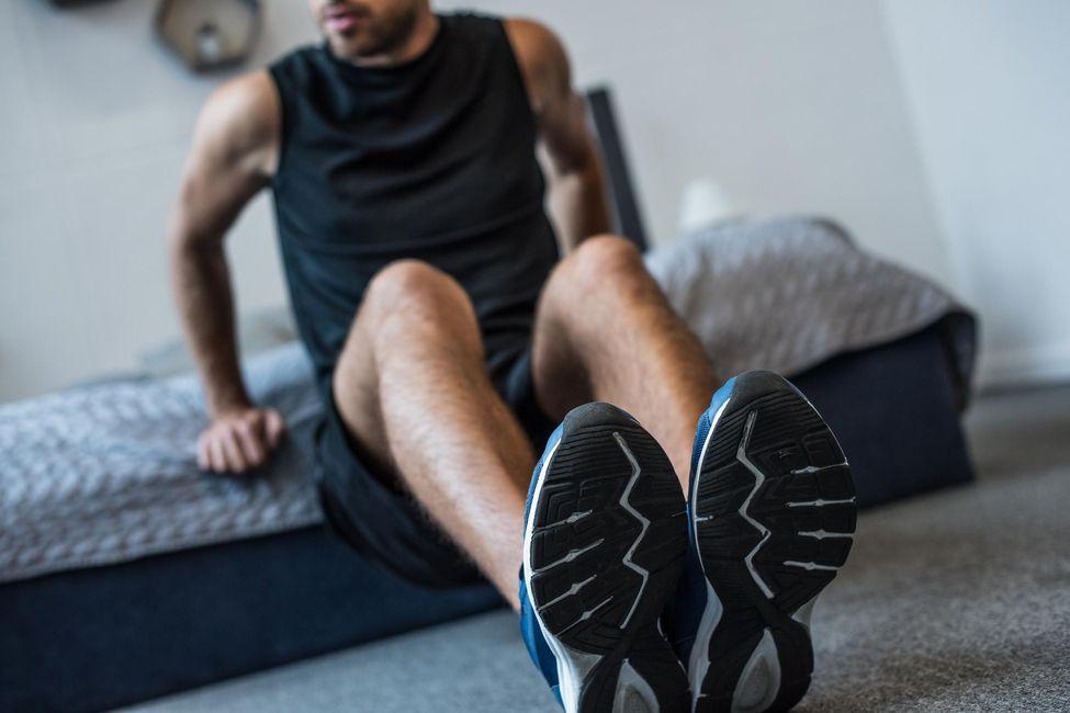 CheckNewsfr's tweet photo. Peut-on aller faire son footing pendant le confinement ? https://t.co/WlLdtGG5Uk https://t.co/f0lW9np3Ok