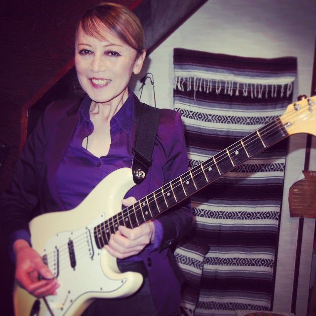 Kotaane's tweet photo. Everything is purple.
#コウタ姐 #actress #musician #guitarist #KDNsports #movie #film #stratocaster #thebutterfly #wine #liveperformance #福永太郎 #launchingparty #barhana #文春野球 #文化放送 #ニッポン放送あなたとハッピー @bakuhou_tbs https://t.co/ZAUkvDlBJw
