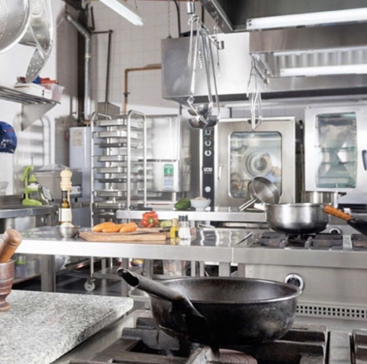 Prois6's tweet image. Whether your a hotel, restaurant, care home or University, Prois will always be able to deliver the desired outcome with minimum fuss. 
Enquiries@prois-uk.com 
#instockgroup #kitchendesign #interiordesign #commercial #scotland #nationwide #refit #shopfit #edinburgh #design