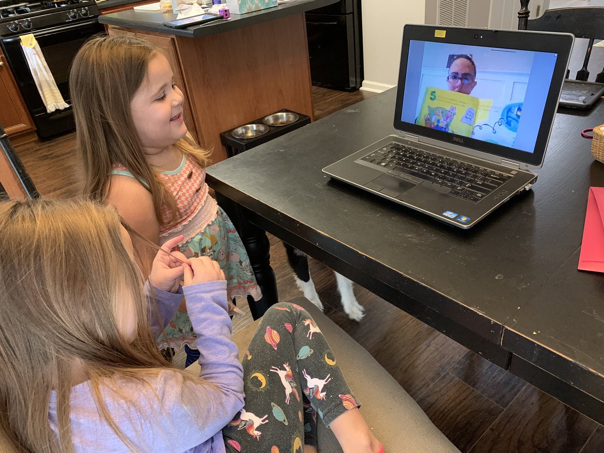 When you’re learning digitally, even the little siblings not in school get the perks of your teacher’s story read aloud! ❤️ We loved your Pete the Cat story today, Mrs. Bailey! <a href="/MsDavisKinder/">Chelsea Bailey</a> <a href="/Hasty_Huskies/">Hasty Fine Arts Acad</a>
