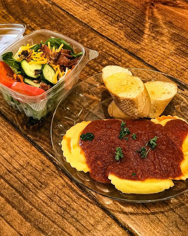 CFCoffeeShop's tweet photo. •Special of the day• Ravioli with marinara sauce, bread and a side salad for $8.50 https://t.co/z0ZDsUd1Fc https://t.co/xNcERL3zaA