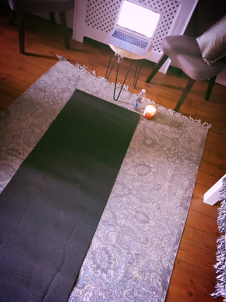 Practising #occupationaladaptation as my yoga studio has closed & I’ve been advised to social distance due to pregnancy with some home yoga 🧘‍♀️ . It’s so important to engage with #routines & #meaningfuloccupation for healthy & happy minds. #occupationalbalance #powerofoccupation