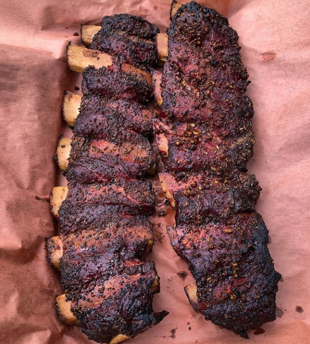 Beef Ribs smoked to perfection! 😋👌🔥 📸 <a href="/coalheartedbbq/">Gabe Ramirez</a>