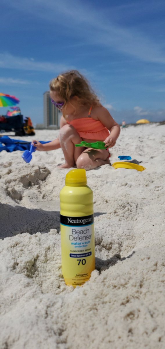 Bamasoundguy's tweet photo. @Neutrogena Practicing safe skin care at Orange Beach, Alabama. #SPF70 #practicingSocialDistancingToo #futureModels @alishapow https://t.co/TW9GgrvfPi
