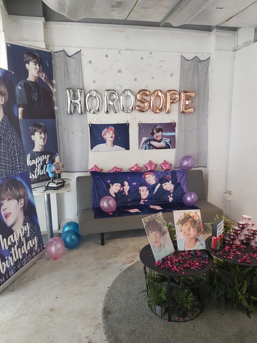 gyu1808's tweet photo. ~17.03.2020~ horosope cafe ๐
First cafe event of the year :p
The decorations were super nice and i love the cupsleeves alot hehe :)
@HOROSOPESG #HOROSOPECAFE https://t.co/3Ek3FN2QIf