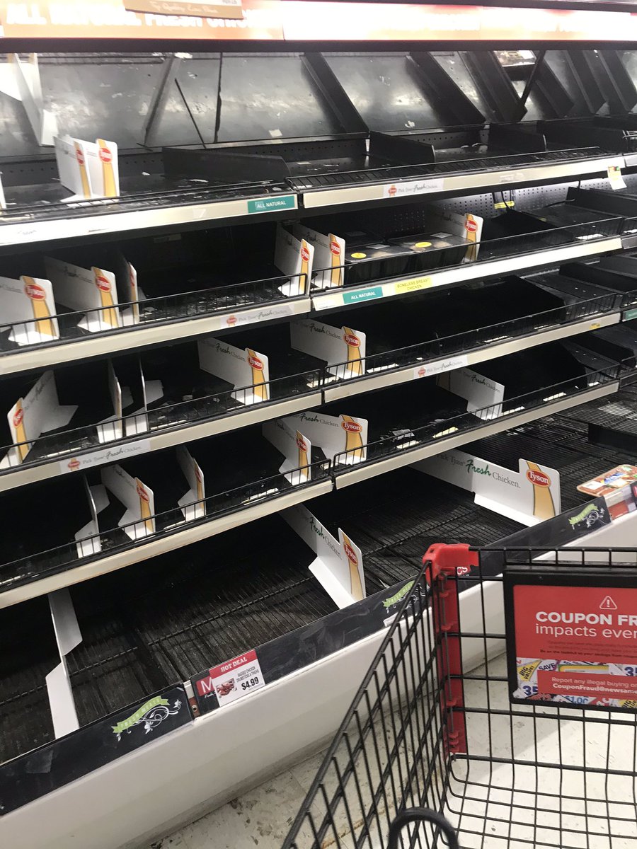ChristinaC40's tweet photo. I’m tired of standing in lines, I’m tired of no food on the shelves, I’m tired of people thinking this is the end of the fucking world!!! This is why I would NEVER vote for a damn #Socialist !!! #NotoBernie #democratscankma https://t.co/VvPztBKueP