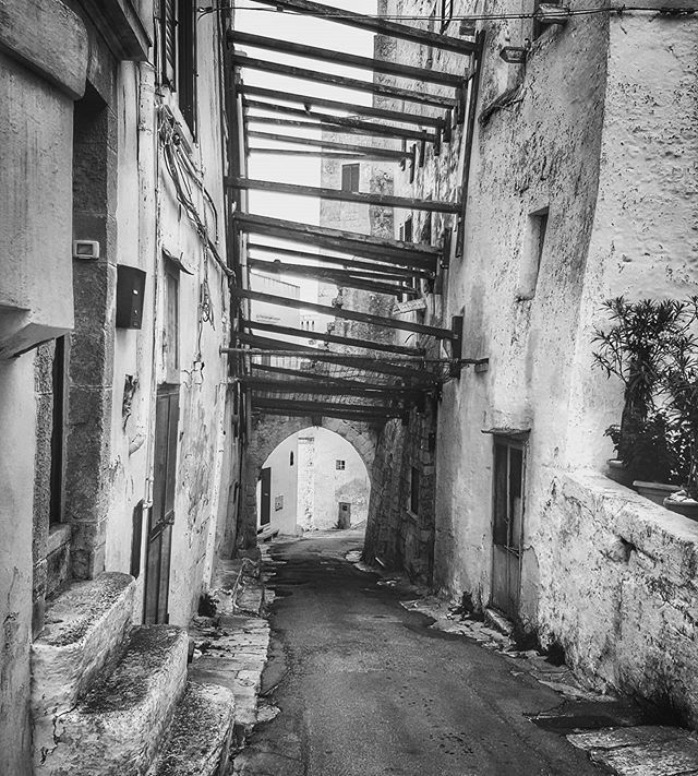 SergioParini's tweet photo. Shot with Note 8
.
.
.
#rsa_bnw #bw_awards #superstarz_bw #unopix_bnw #ir_bnw #ig_energy_bw #flair_bw #bnw_diamond #bnw_life #bnw_greatshots #bnw_captures #bnw_city #bnw_magazine #bnw_planet #bnw_rose #bnwsouls #bnw_legit #friendsinperson #bnw_drama #bnwminimalismmag #bnw_zo… https://t.co/M9UoOOuhQ4