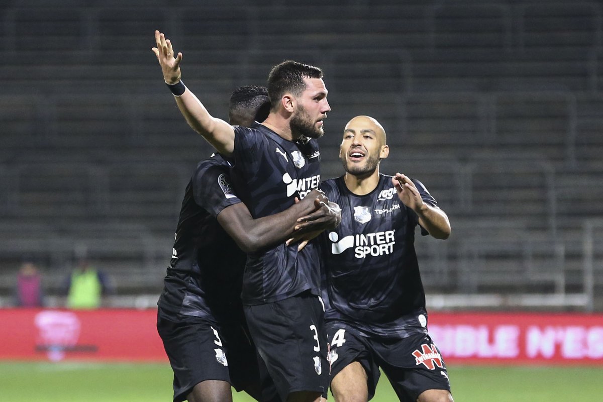 Buon compleanno Arturo Calabresi ! 🥳

2⃣4⃣ ans ! 🎂