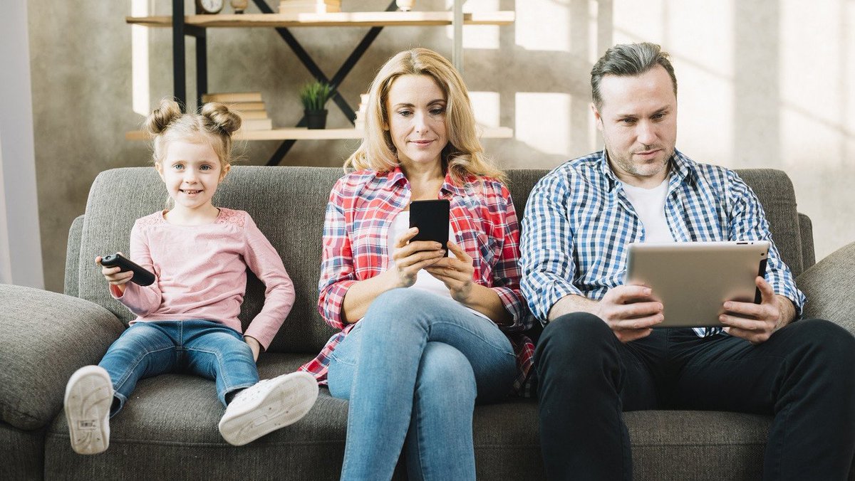 Los operadores se unen para pedir 'un uso racional y responsable de las redes' ante el gran incremento de tráfico: xatakamovil.com/movil-y-socied…