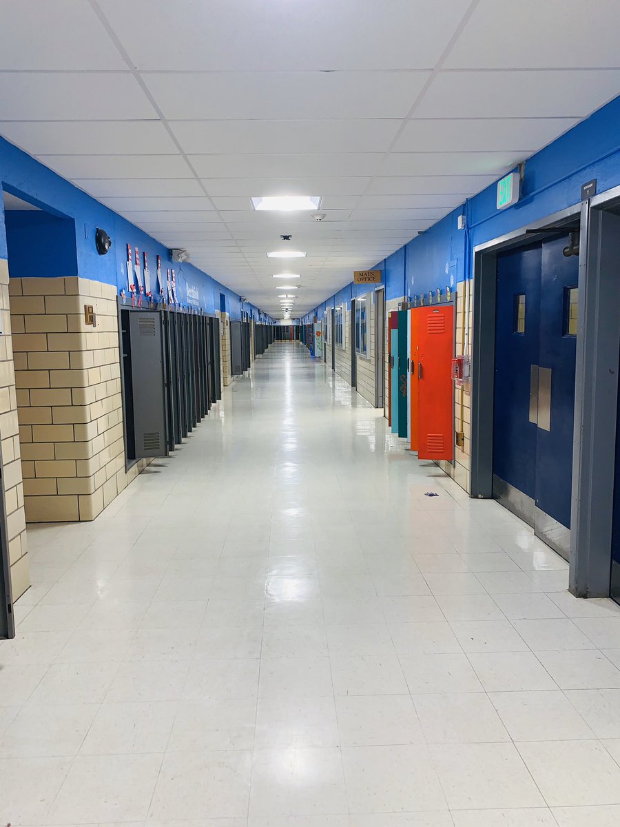 CarideoKelly's tweet photo. The Beech is open and ready to serve our community. 😄

Work packets ✅  
Deep cleaning underway ✅
Nutritious meals available ✅   

We are here 9:00-3:00
Meals available from 10:00-2:00

Please call Principal Carideo at 410-396-0525 if you have questions!
@BaltCitySchools https://t.co/yyWCUrh8Sa