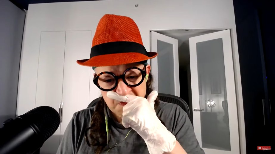 EmperorMold's tweet image. Health expert Dr.Chipperson
@ChipChipperson @JimNorton @jimandsamshow @notsam @weirdmedicine