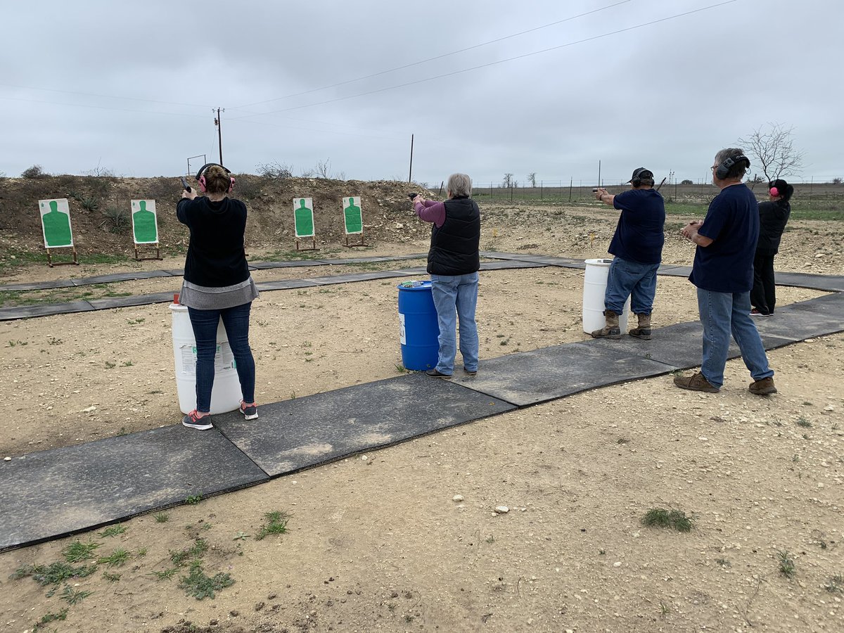 ArmoryBarrel's tweet photo. Happy St. Patrick’s Day! 🍀 #StPatricksDay2020 #stayhomechallenge #trainingtuesday #firearms #TuesdayThoughts https://t.co/3Y0jauNOEd