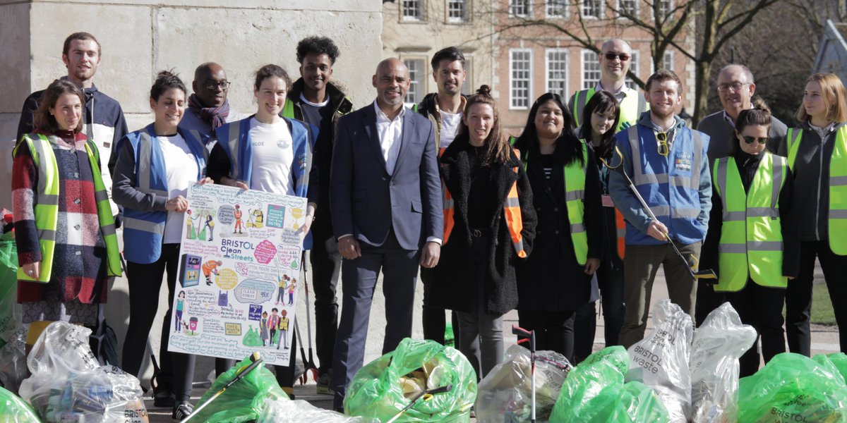 Members of our GDS Bristol office participated in yesterday’s Great Bristol Spring Clean initiative, where volunteers from local businesses came together to clean Queen Square.  

<a href="/BristolWaste/">Bristol Waste</a> <a href="/BristolCouncil/">Bristol City Council</a>  #BristolCleanStreets #GBspringclean