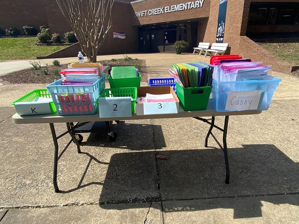 Chesterfield Schools (@ccpsinfo) on Twitter photo Many thanks to the heroes at our schools who continue to serve our students!! With the support of friends like <a href="/CCPDVa/">Chesterfield Police</a>, we're able to provide meals for #oneCCPS students. Don't forget, schools are closed starting 3/18/20 but are open until 1 p.m. today to pick up learning items. Many thanks to the heroes at our schools who continue to serve our students!! With the support of friends like <a href="/CCPDVa/">Chesterfield Police</a>, we're able to provide meals for #oneCCPS students. Don't forget, schools are closed starting 3/18/20 but are open until 1 p.m. today to pick up learning items.