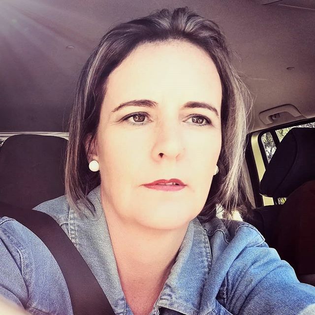 MarlizevRooyen's tweet photo. #accidentalselfie
When you're trying to find the location on your new phone while driving 🤦🏻♀️ #randomphoto #thisisme #adayinmylife #graphicdesigner #outandabout #behindthescenes #bloemfontein #entrepreneur #entrepreneurlife #newphoneproblems https://t.co/08L5V5EUXM https://t.co/Yb8pAIhCUW