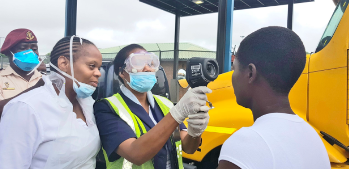 LabourResearch's tweet photo. Coronavirus and Workers in South Africa: Know your rights and responsibilities - https://t.co/GlDIQrsG15 #CoronaVirusSA #COVID19SouthAfrica #collectivebargainingsupport https://t.co/k4CrpbRulP