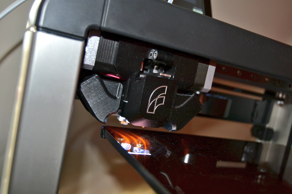 de3dprintman's tweet photo. 1/2 I just unboxed the @FELIXprinters #Pro3Touch and started a test print on this awesome #3Dprinter. Setup was done in 5 minutes and the only thing you need to do after unpacking is automatic bed leveling before you start a print. https://t.co/JjMzzlI97q