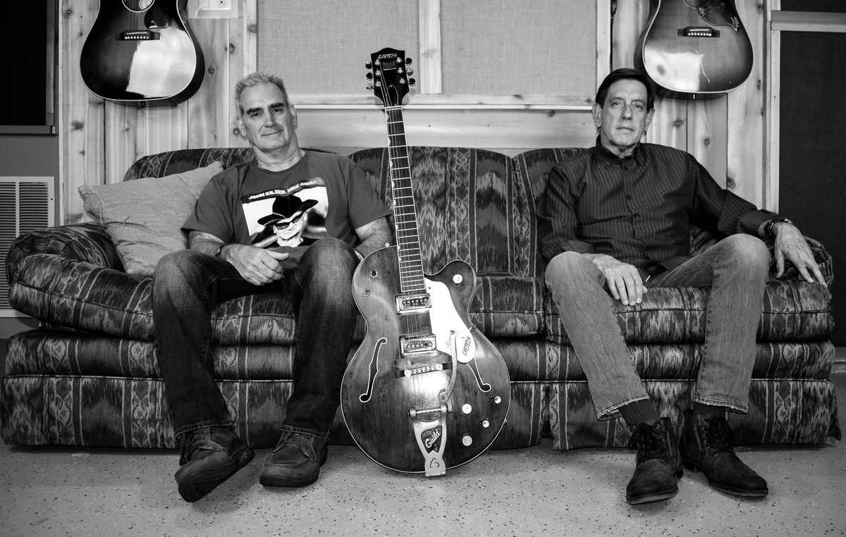 FH_Rec_Studio's tweet photo. Honored to be back in the studio today Mixing the new album from Memphis TN duo #Slowfire !
#farmhouse #farmhousestudio #recordingstudio #songwriters https://t.co/MI5BvlY6cC
