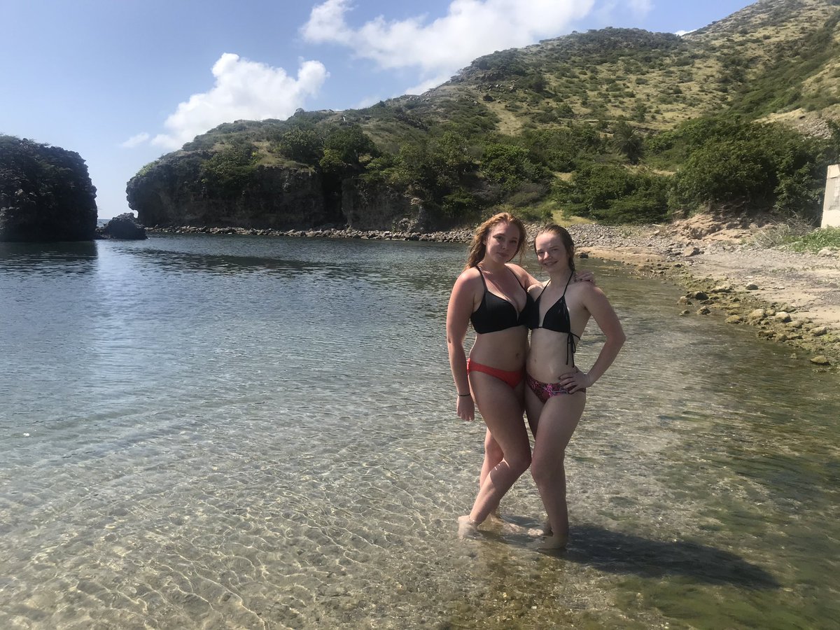 KateRustad's tweet photo. Some people are freaking out over Covid-19. But I’m over hear taking advantage of cheap travel🌴🌊 https://t.co/aZtgEFXlTq