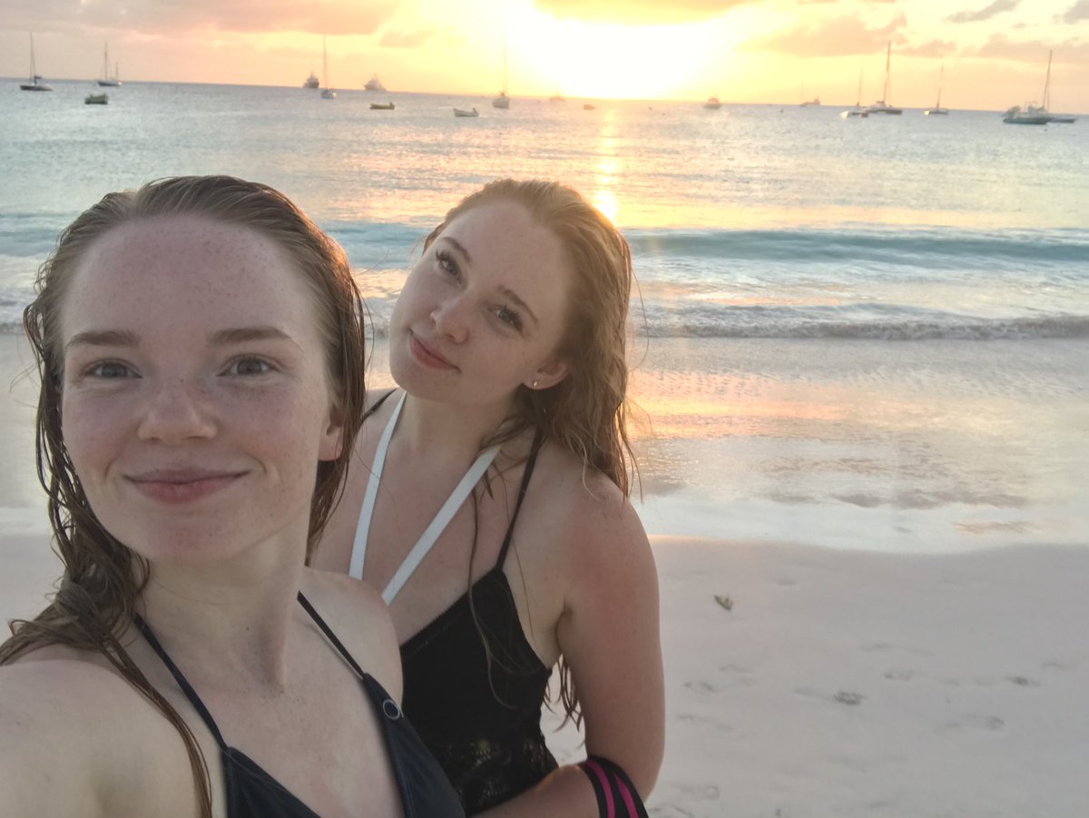 KateRustad's tweet photo. Some people are freaking out over Covid-19. But I’m over hear taking advantage of cheap travel🌴🌊 https://t.co/aZtgEFXlTq