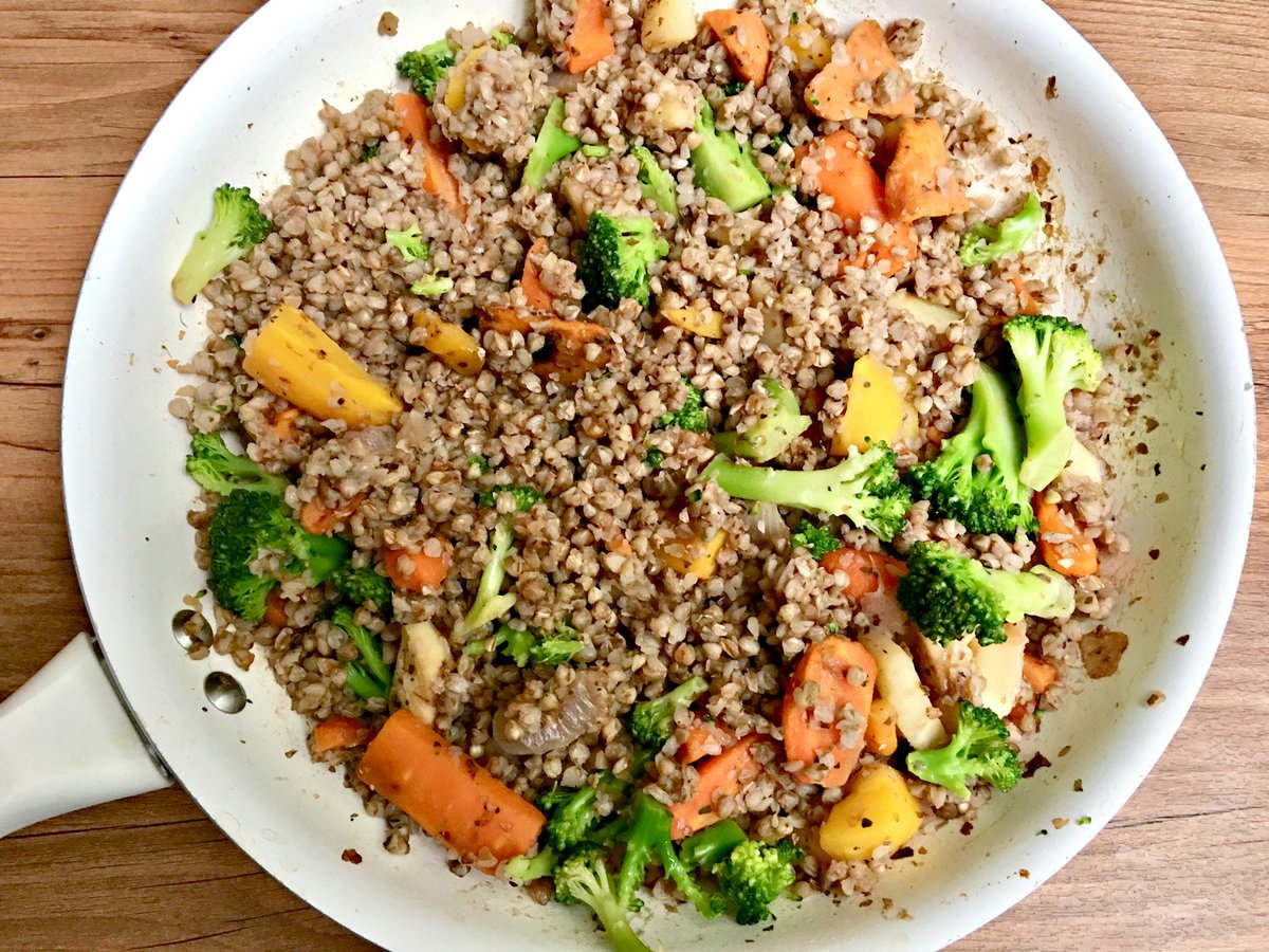 IsraeliKitchen's tweet image. 10 easy recipes you can make while working from home bit.ly/2w6EDY6 #socialdistancing #coronavirus #covid19 #cookingtips #recipe