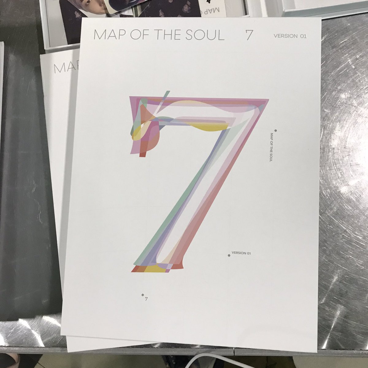 euphorenity's tweet photo. help rt !! want to sell
- MOTS 7 ver. 4 + namjoon pc + poster
- MOTS 7 ver. 1 album only

shopee : https://t.co/tIwkWPob9F

@BTSTradingINA @BTSTrade_INA @INAKpopTrade @BTStradeinaonly https://t.co/jfFQx1YmMb