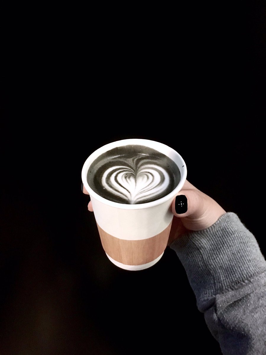 crayonsnotebk's tweet photo. 停下來是為了走得更遠⏸
🍴Pause it
Charcoal latte
📍旺角山東街84號地下
立場: 💛
⭐️想去好耐嘅咖啡店 今日見人少少🙈
⭐️拉花好靚💗
⭐️ 佈置同擺設都好文青風
更多美食👇🏻
#crayonisnotabot
#YellowEconomicCircle
#黃色經濟圈
#黃店 https://t.co/HRrgUUlTBg