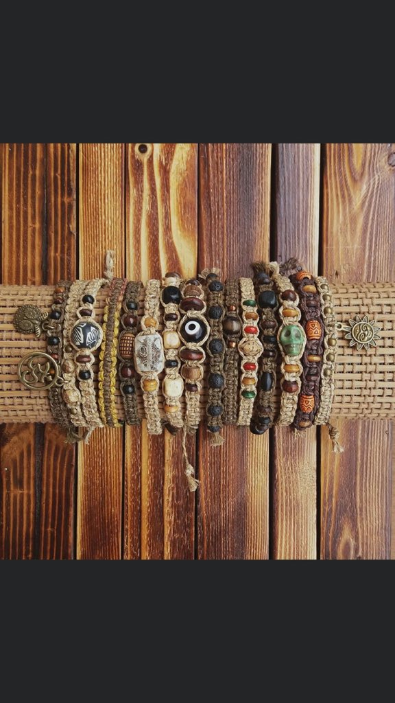 sheenalouph_'s tweet photo. Made with one of the strongest plant fiber known to man, hemp! 🍃🍁🌴

• Hemp Bracelets Collection - natural knots handcrafted with hemp cord, various beads, vintage charms and pure love by Roots! 🌱
#HempMade #HandmadeCreation https://t.co/E5TcuwymDF