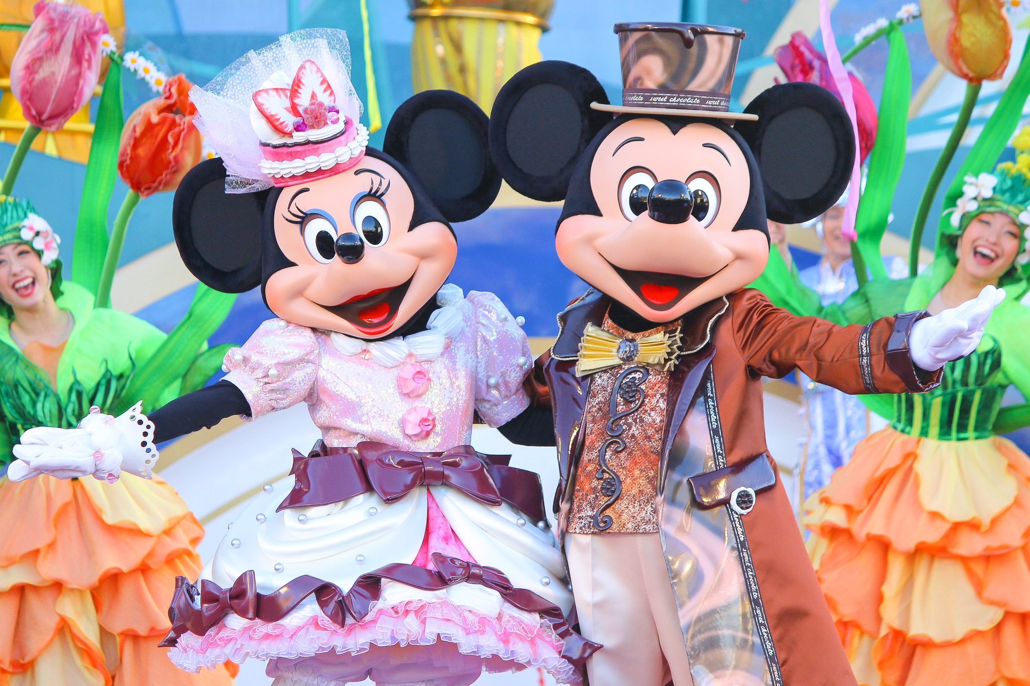 ミッキーミニーと仲間たち、さあ海水浴にしゅっぱつだ