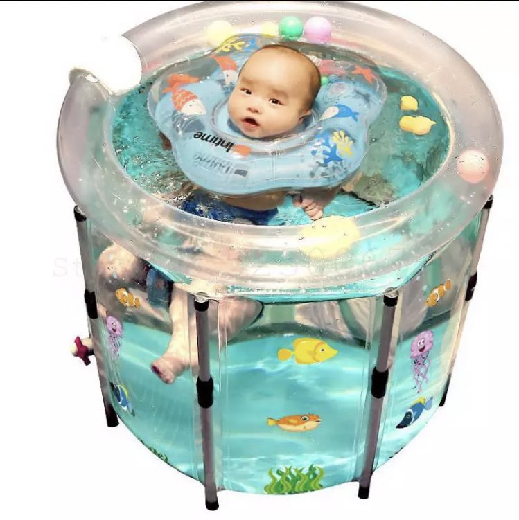 MathildeBird's tweet photo. 15/ Un aquarium pour bébé, pour pas jeter bébé avec l’eau du bain 🛀 #babytank #perlesali https://t.co/9qVTf4pxFN