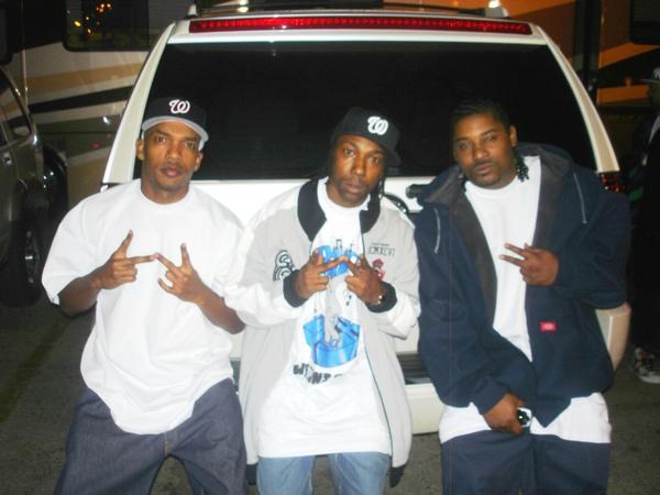 hhnjournal's tweet photo. MC Eiht has had a long industrous career spanning thirty years. He has had suceess as a solo artist and as a member of Comptons Most Wanted. At one point he was part of the gropu War Zone orchestrated by Snoop Dogg. #MCEIHT #SNOOPDOGG #WARZONE #WESTCOAST https://t.co/gKVE7uvg9F https://t.co/e3u2aSfask