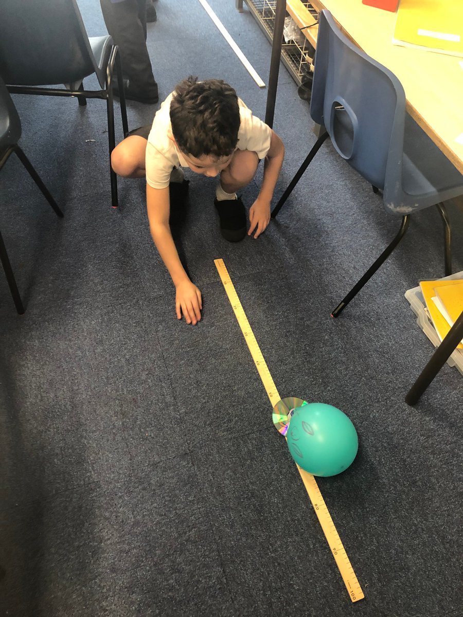 MossBuryPrimary's tweet photo. The children had a fantastic time participating in lots of fun experiments for British Science Week last week. 🔬⚗️

You can view more photos on our website at the link below, or on our school jotter app!😊

https://t.co/hpYI8clTbC https://t.co/hjXW5A3S4W