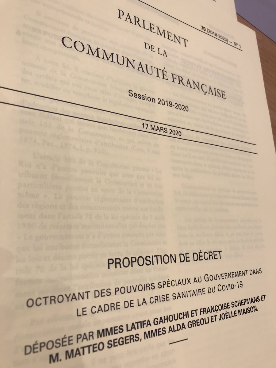 J’avoue que ça fait quelque chose... nous votons pr la 1è fois de son histoire, les pouvoirs spéciaux au #fwbgov
Et ce n’est pas un chèque en blanc au Gov. Les députés continuent de relayer les réalités vécues par les citoyen.ne.s et questionner les ministres.