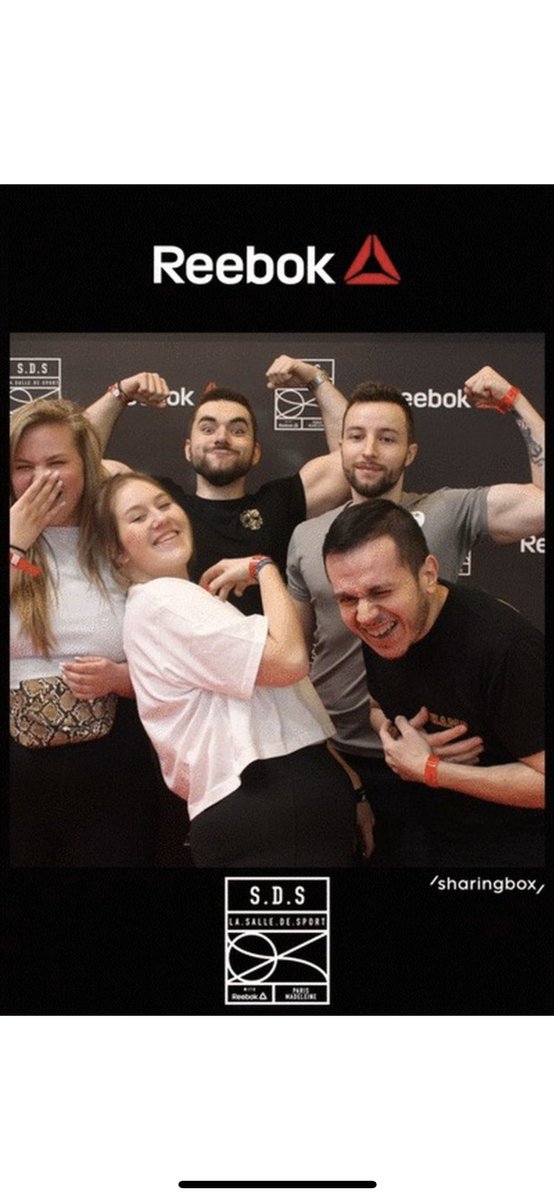 Marjoriedrien's tweet photo. Le temps il passe si vite. Déjà 1 an. Vous me manquez ! 💕🔥 #paris #teamshape #teamfitcat https://t.co/QTr5elWyu2