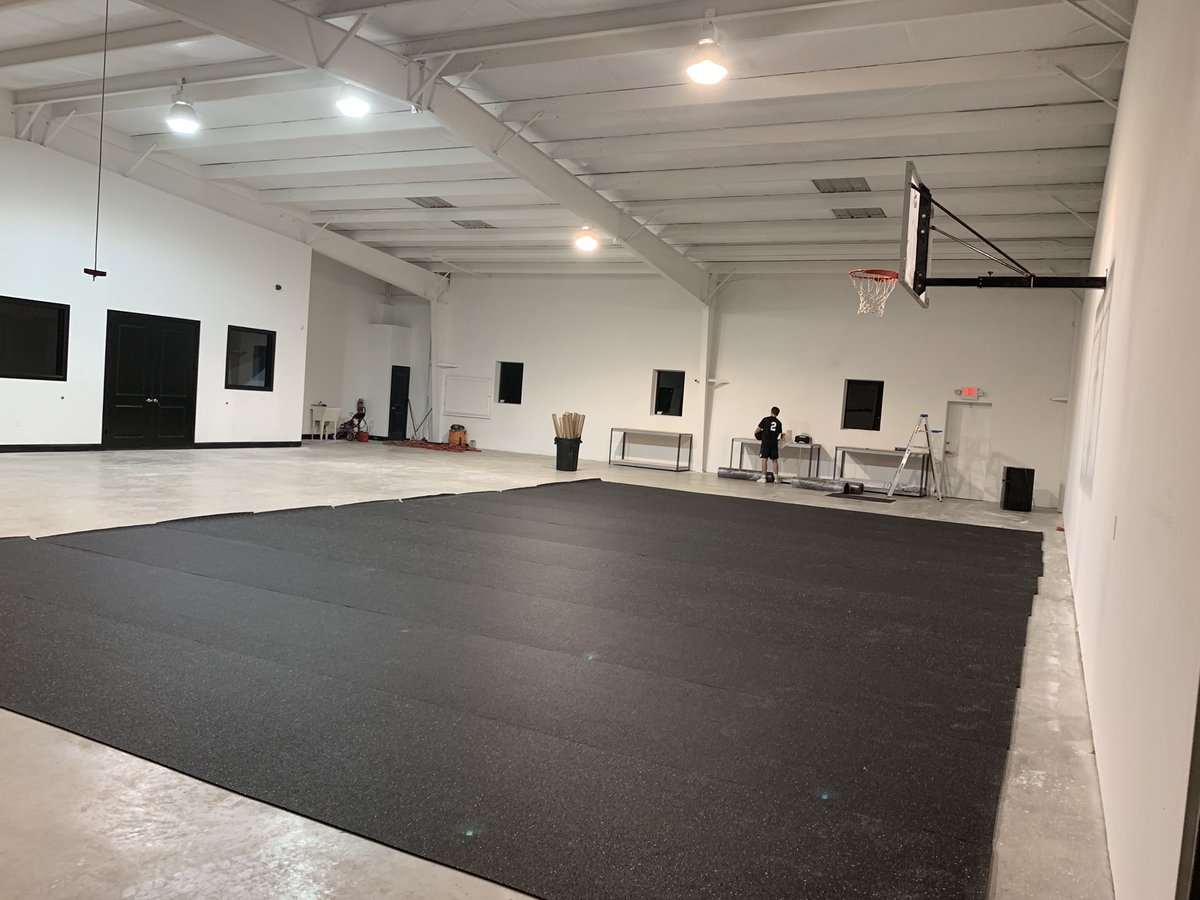 In August of last year, we purchased and moved into our brand new 15,000 sq. ft building in Fort Worth, TX. 
Here are a few before and after photos showing the progress we have made so far #playmakar #fitness #fitnessmotivation #fitnessjourney #fitnessgoals #gym #gymgoals