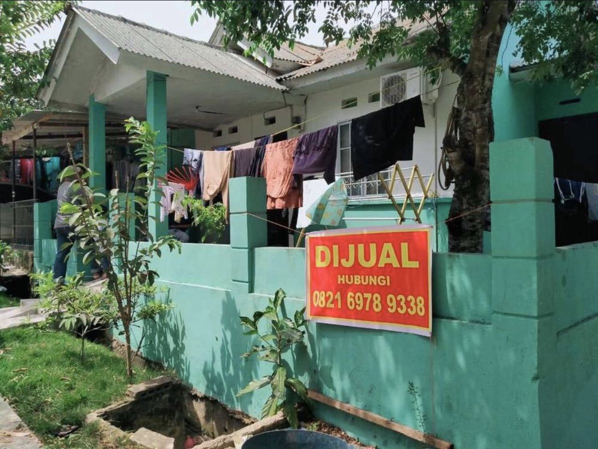 ✨TWITTER PLEASE DO YOUR MAGIC✨
TOLONG BANTU RETWEET YA TEMAN TEMAN💛💛

Di Jual  Rumah Hoek di Citra Laguna Batam (Sudah Renov)
3 Kamar + 1 wc
LB: 54 LT:90
Sudah full renov
Sudah ada dapur
Harga 290jt
Sertifikat sudah di tangan
Ada penyewa juga(bisa langsung passive income)