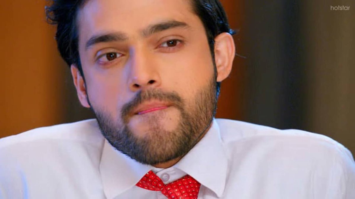 nishat_rahman's tweet photo. #ParthSamthaan 's monologue is the only thing to watch! Its just a treat for eyes &amp; ears to us! He was looking breath takingly handsome in that white blazer &amp; red tie! A Perfect Combination ❤️ https://t.co/q5vV5sxGXA