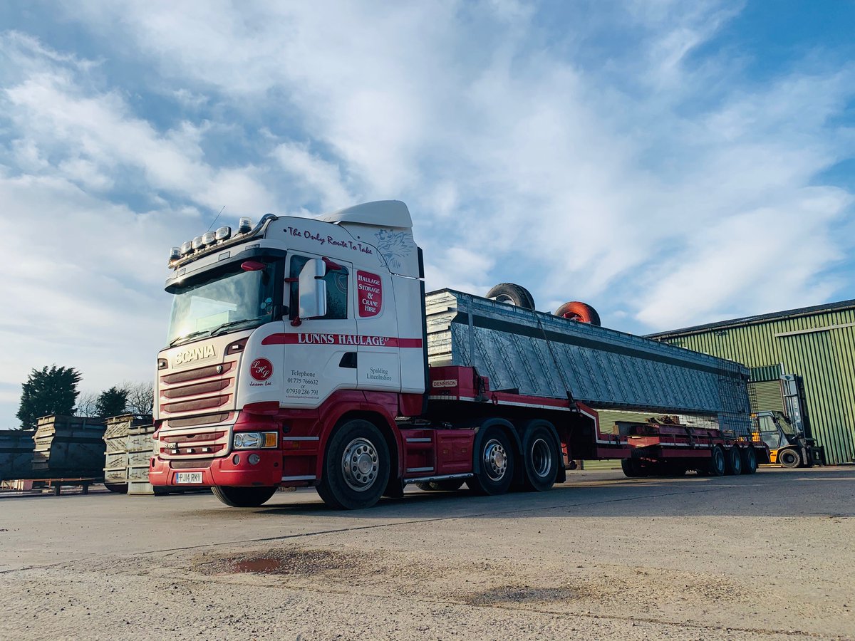 PremierPits's tweet photo. The first load of the week is this 15m Premier Under-Chassis Wash Pit for Hartlepool Borough Council #PremierPits #VehicleWashing #BirthplaceOfTheSteelPit #TheOriginalSteelPit #UKsNumberOne https://t.co/snYfv6GU8l