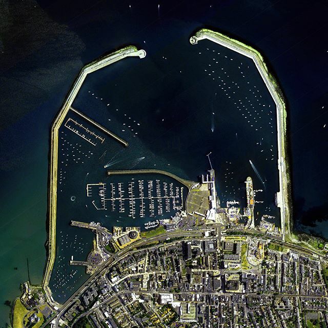 EarthOverhead tweet picture