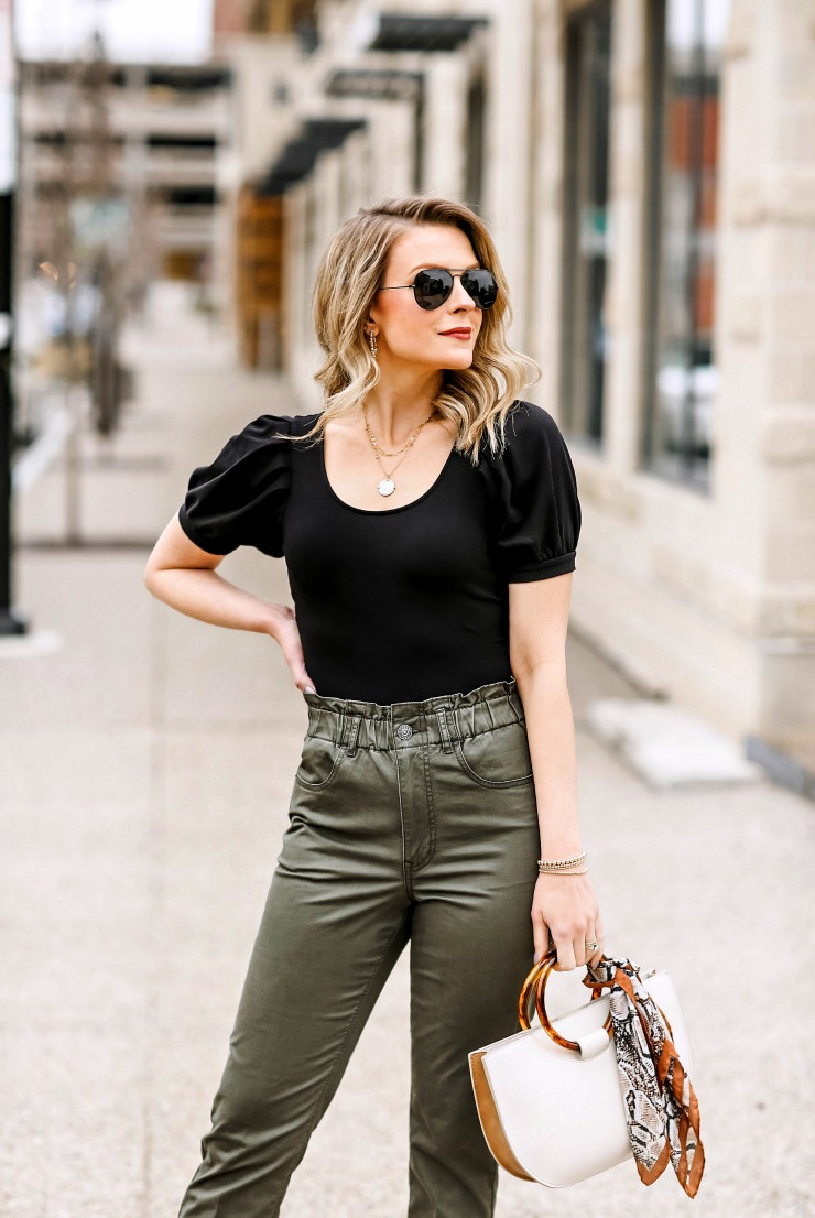PPFGirl's tweet photo. On the blog today: chic ways to wear a bodysuit this spring - this one is only $20 @express! https://t.co/SJcfrjjcnt @shopstyle #ad #expresspartner #expresslife #expressjeans https://t.co/sh6PuUD0i3