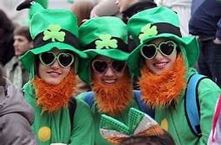 WHIDIOMAS's tweet photo. Happy Saint Patrick’s Day! 🍀 
How will you be celebrating today? 🇮🇪 https://t.co/FESxFDjStq https://t.co/u8KS3wla4O