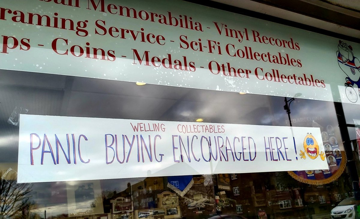 WCollectables's tweet image. Not very busy at Welling Collectables shop today so did some sign writing!