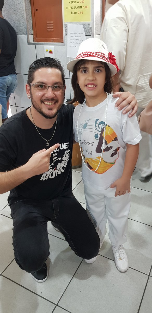Jratabaques's tweet photo. Eu e a princesinha da Umbanda.
#umbanda #atabaques https://t.co/u4zr5v7nXs