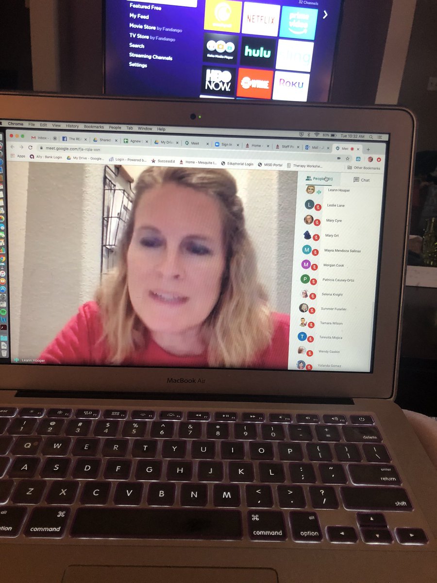 JennE_LPC's tweet photo. Thankful for district wide meetings so we can all learn and brainstorm from each other! @MISDiTech https://t.co/qzGikXz7pX