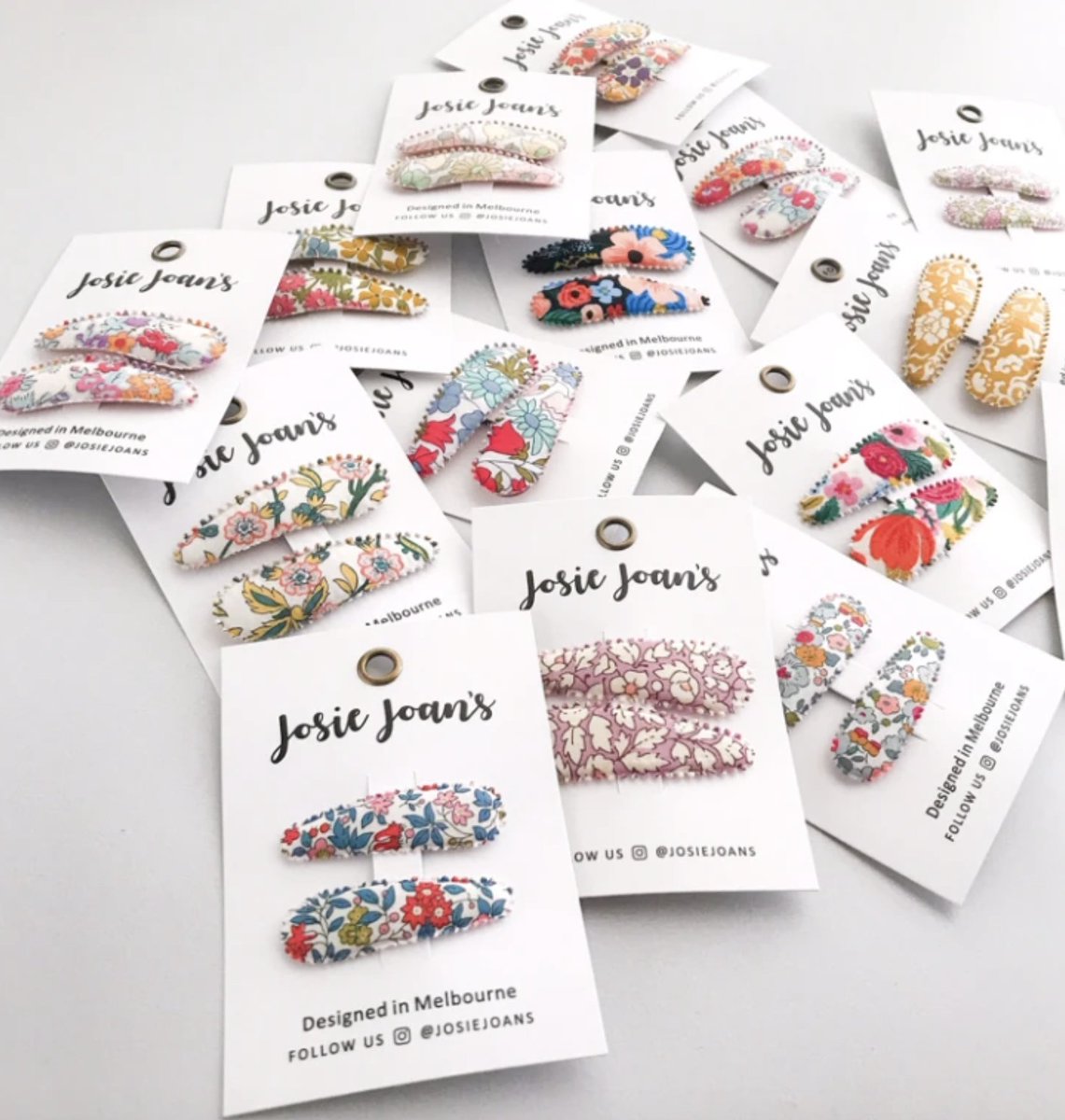 ForMyLittleLady's tweet photo. Josie Joan’sのリバティヘアクリップです。本国で一番人気の柄から、なかなか日本では手に入らない柄まで、全17種類揃えました。
おそらく日本で今いちばん品数多いショップです。
https://t.co/gfVAaCNDXo
#josiejoans #ハンドメイド #海外子供服 #女の子ママ #リバティ #liberty
#ForMyLittleLady https://t.co/OncXPKFIQF