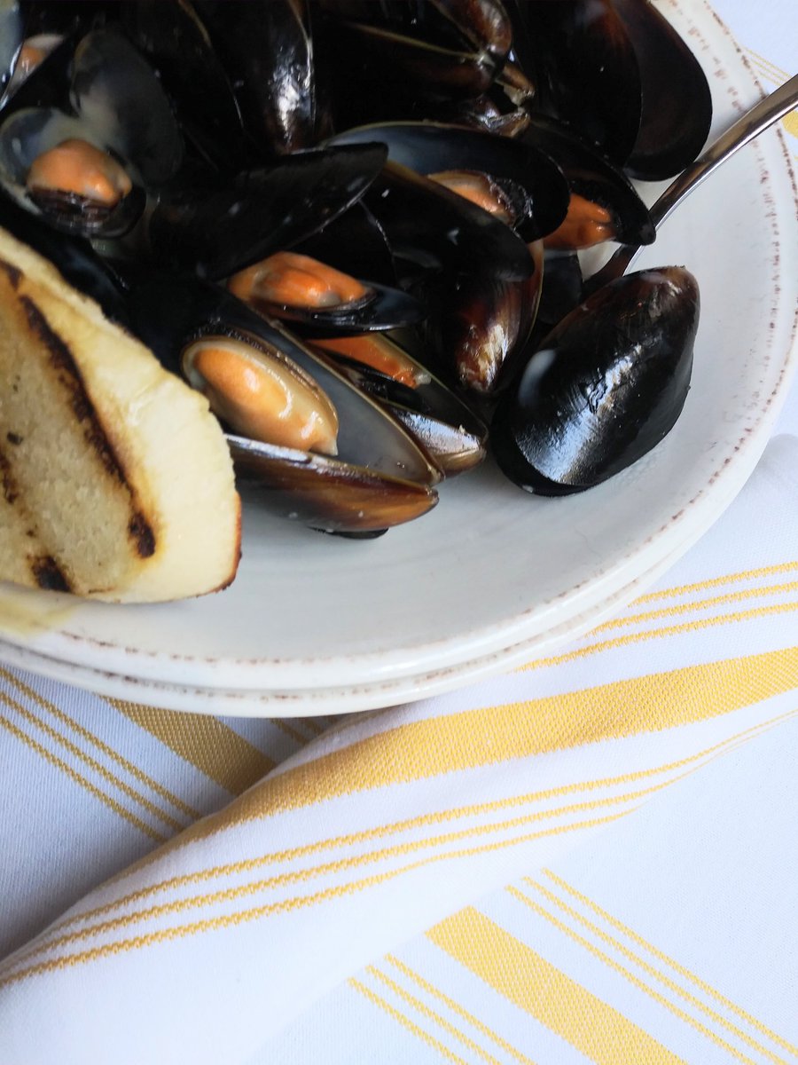 localslex tweet media