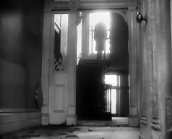 HeadExposure's tweet photo. You can't go to the Paddy's Day parade, so instead why not explore Irish horror films?

[A THREAD]

RETURN TO GLENNASCAUL

Also known as Orson Welles' Ghost Story, the 1951 23-minute short is prime Gothic atmosphere.

In full on YouTube: https://t.co/wxigDWfgD4 https://t.co/T2bJ5aeavU